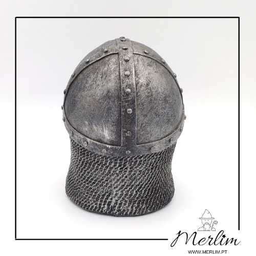 Caveira decorativa medieval em resina com Helmet - Image 4