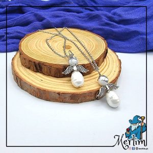 Anjo com a pedra Howlite