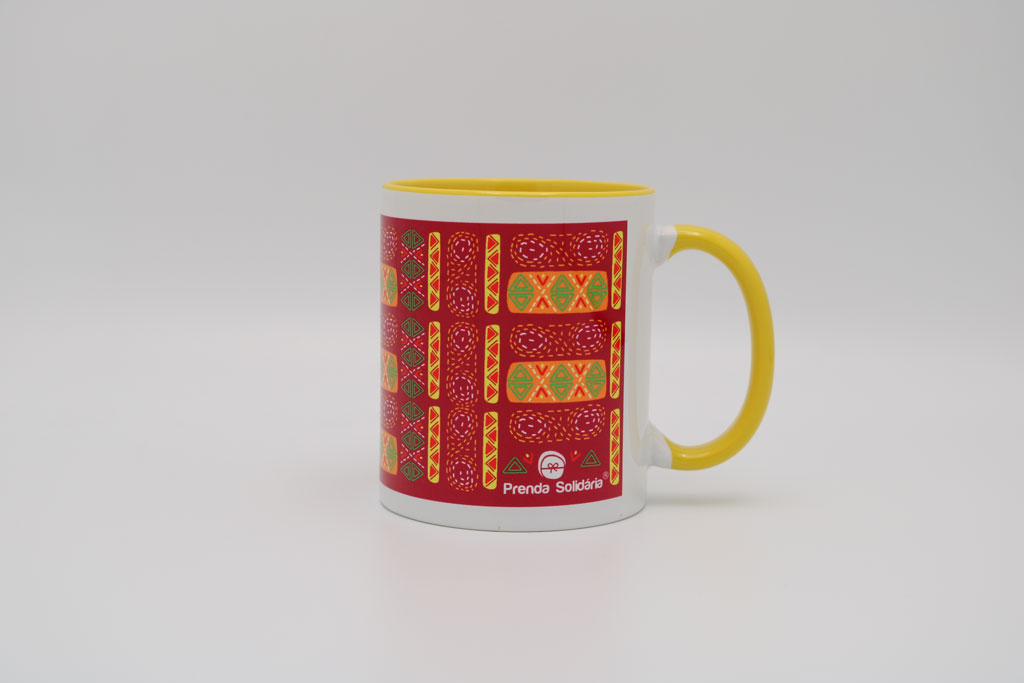 Caneca amarela com padrão africano - Image 2