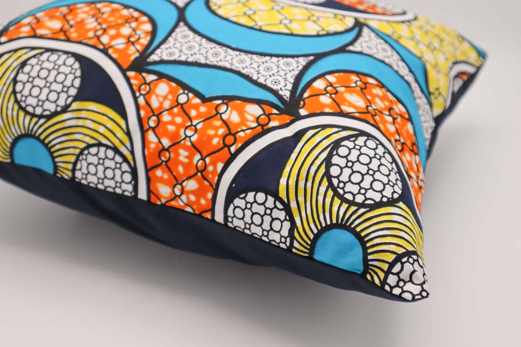 Capa de almofada laranja e azul - Image 6