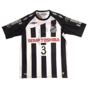 Camisa Umbro Santos of. 2 2009 autografada Kléber