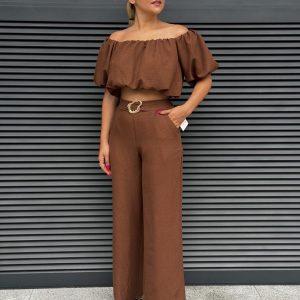 Conjunto top e calça larga